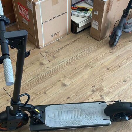 KUGOO G5 Folding Electric Scooter 10 inch Pneumatic Tire 500W,Motor 48V 16Ah Battery up to 80km (1).jpg